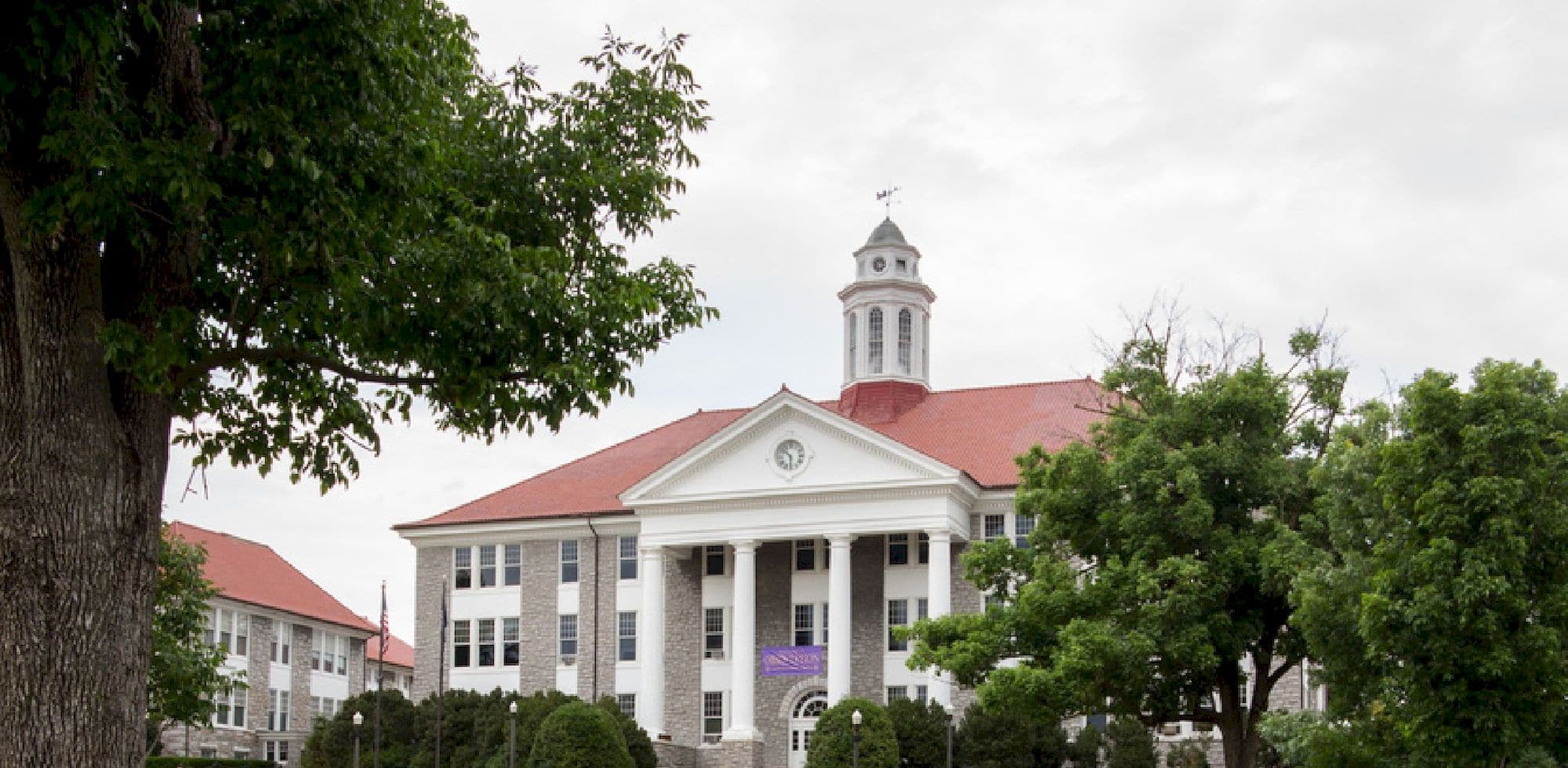 Location Student Apartments Near JMU The Cottages